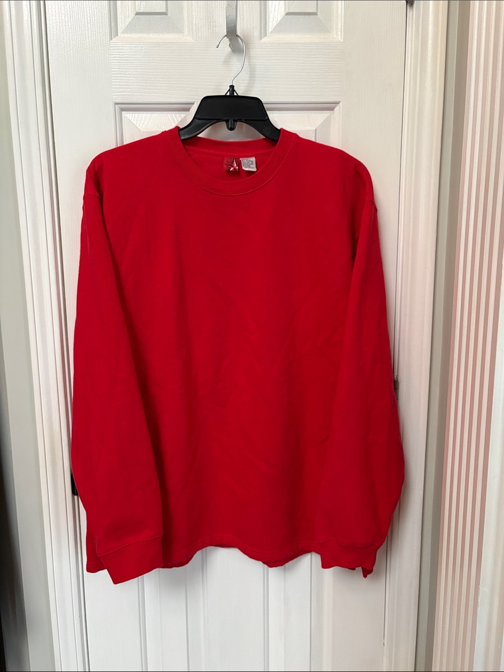 Men's Vintage Marlboro Crewneck Sweatshirt in Bold Red